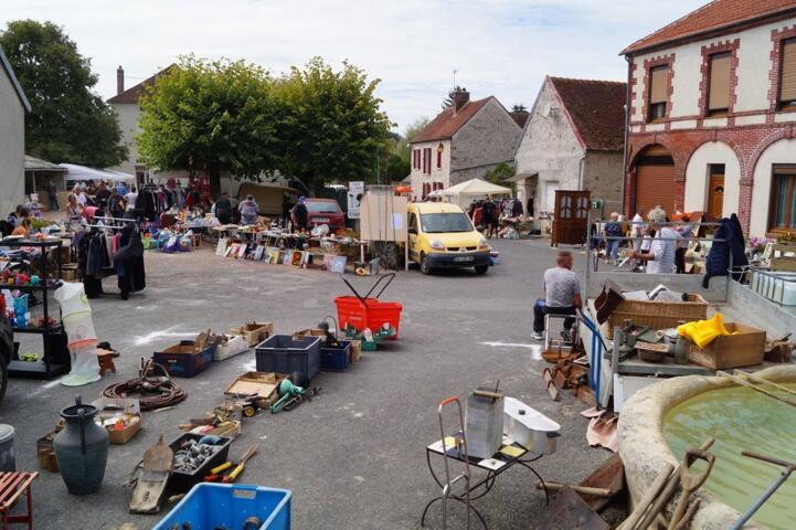 Brocante d'Artonges