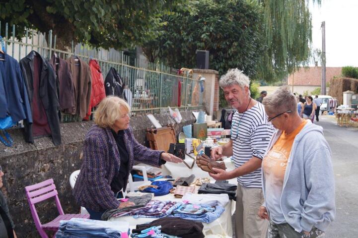 Brocante d'Artonges