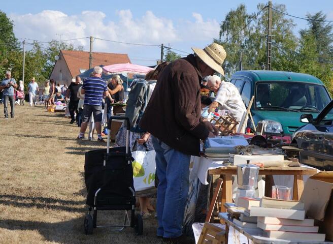 Brocante de Marchais-en-Brie